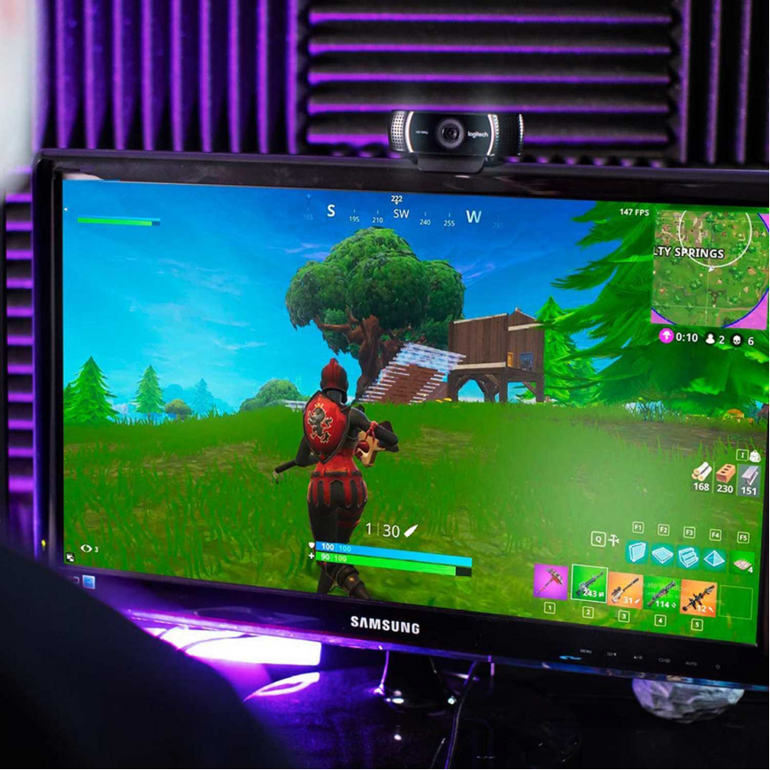 Веб-камера Logitech C922 Pro Stream (Full HD 1080p/30fps, 720p/60fps, автофокус, угол обзора 78°, стереомикрофон, лицензия XSplit на 3мес, кабель 1.5м, штатив) (арт. 960-001088, M/N: V-U0028) Веб-камера Logitech C922 Pro Stream (Full HD 1080p/30fps, 720p/60fps, автофокус, угол обзора 78°, стереомикрофон, лицензия XSplit на 3мес, кабель 1.5м, штатив) (арт. 960-001088, M/N: V-U0028)